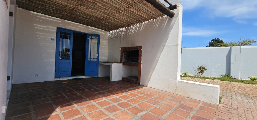 7 Bedroom Property for Sale in Middedorp Western Cape